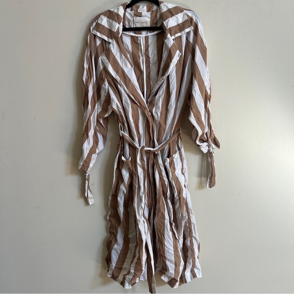 Mr Larkin Ahinaa Striped Tan and White light weight long coat. Size Medium - Picture 6 of 9